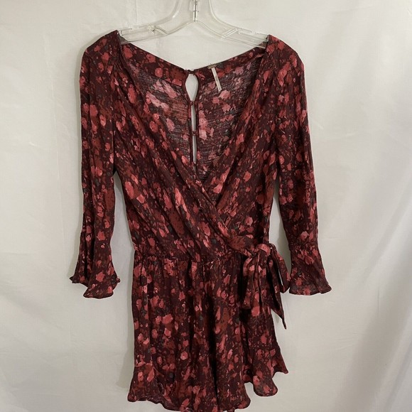 Free People Small Red  Festival Floral Boho All The Right Ruffles Romper Shorts - Picture 2 of 5